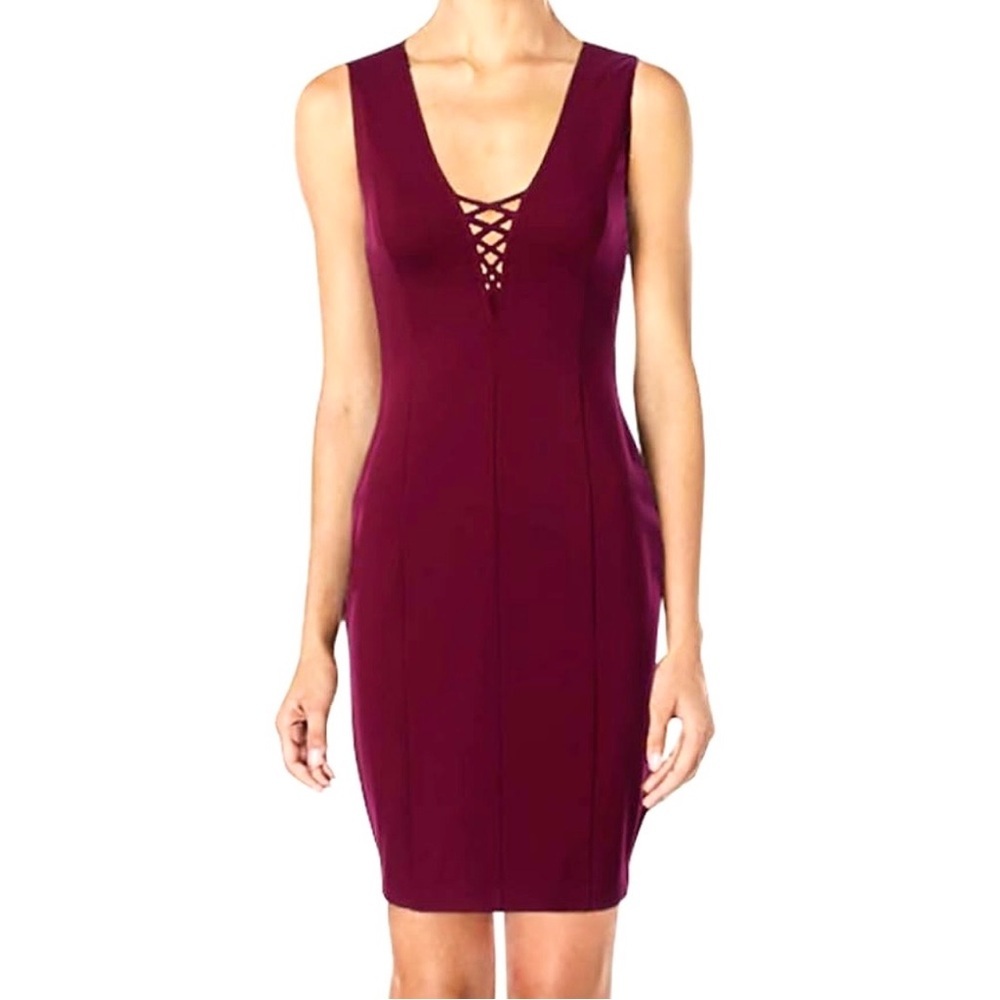 Cupcakes & Cashmere Zody Lace Up Detail Deep V Fitted Mini Dress M Burgundy